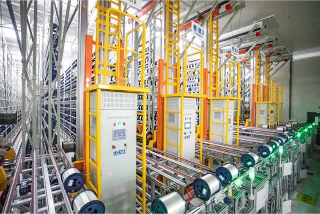 制造业如何寻求高质量发展?中天科技薛济萍:向数字化和高端产业进军